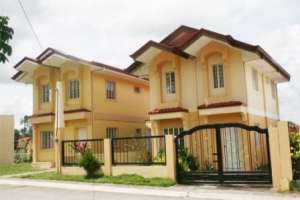 Platinum house model (ready for occupancy) house in Metro Tagaytay