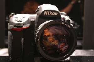 Nikon D90 12MP DSLR Camera+18-135mm