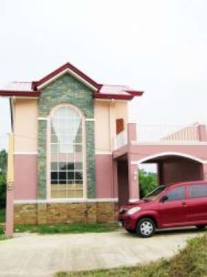 Sapphire model house in Metro Tagaytay