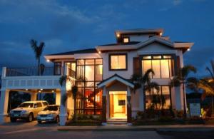 For Sale House and Lot Laguna Sta. Rosa South Forbes 17.4M Nusa Dua